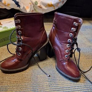 So Me Burgandy boots